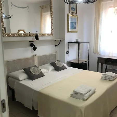 Lido Bed & Breakfast 3*